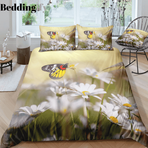 Image of Flowers and Butterflies Bedding Set - Beddingify