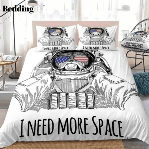 Image of Bulldog Wearing Space Suit Comforter Set - Beddingify