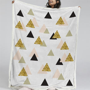 Triangles Sherpa Fleece Blanket - Beddingify