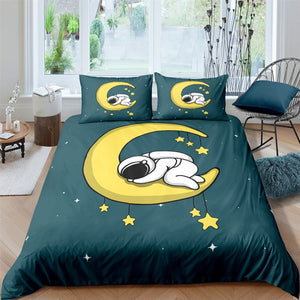 Sleeping Spaceman on the Moon Bedding Set