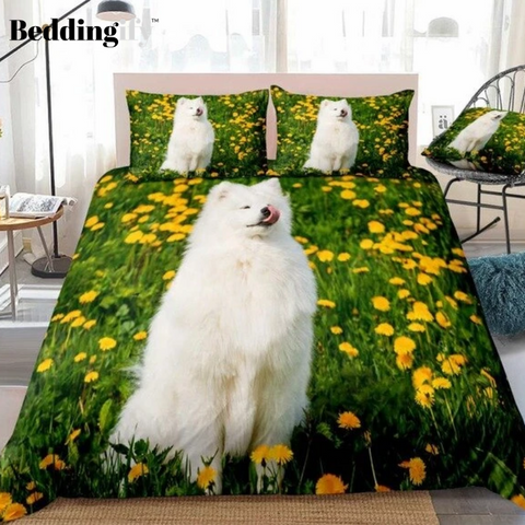 Image of Samoyed Dog Smiling Comforter Set - Beddingify