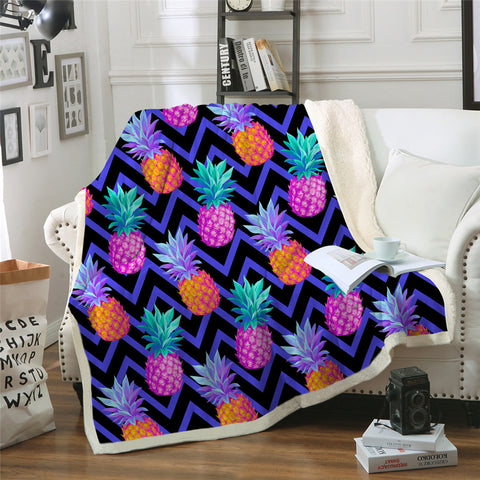Image of Pineapple Themed Sherpa Fleece Blanket - Beddingify
