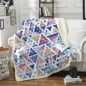 Geometric Triangle Sherpa Fleece Blanket - Beddingify