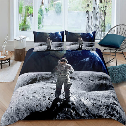 Image of Spaceman on the Moon Bedding Set