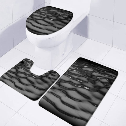 Image of Black And White Water Toilet Three Pieces Set