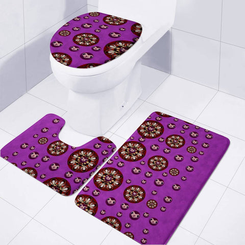 Image of Hearts Of Metal And Flower Wreaths In Love Toilet Three Pieces Set