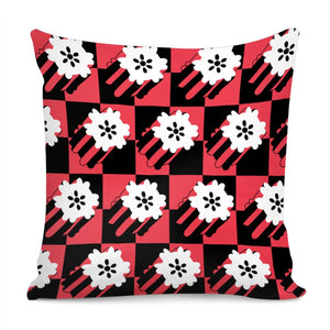 Chess And Flowers And Leaves And Silhouettes Pillow Cover