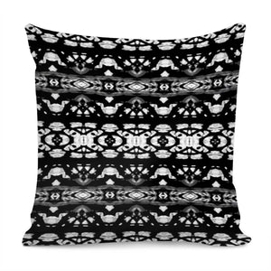 Black And White Modern Ornate Stripes Design Pillow Cover