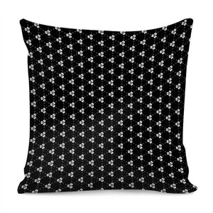 Kettukas Bw #24 Pillow Cover