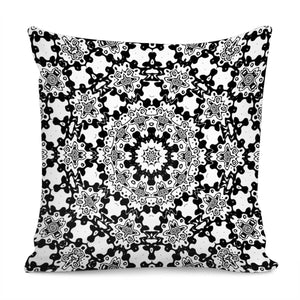 Black And White Lace Print Pillow Cover