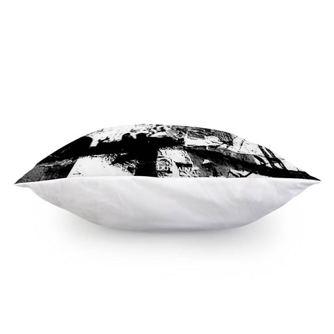 Image of Grunge Skull Pillow Cover