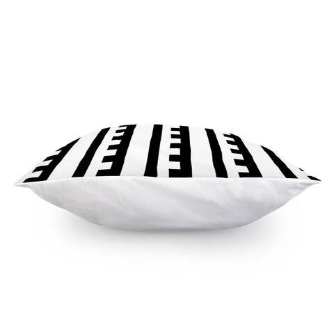 Image of Black And White Geometric Design Pattern Pillow Cover