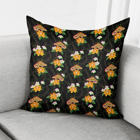 Image of Chameleon Pillow Cover