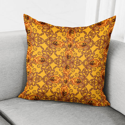 Image of Skull Pillow Cover