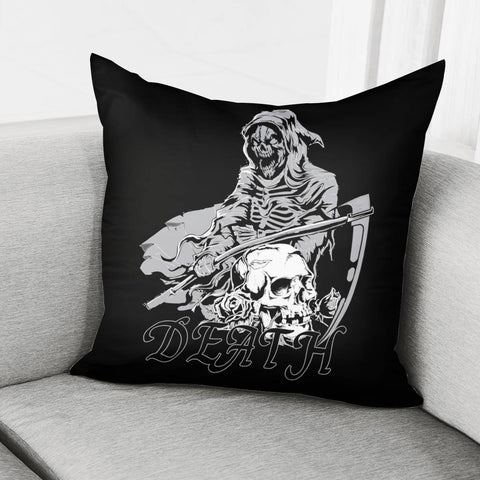 Image of Skull Pillow Cover