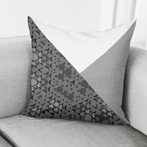 Image of Formes Trio Gris Triangles Pillow Cover