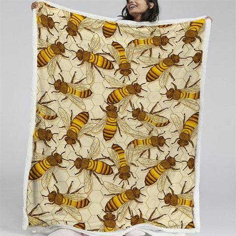 Image of Yellow Bee Beecomb Pattern Soft Sherpa Blanket