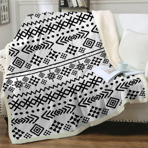 Black White Geometric Pattern Microfiber Soft Sherpa Blanket