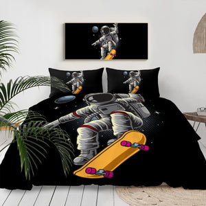 Astronaut With The Skateboard LKSPMA28 Bedding Set