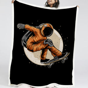 Astronaut Skateboard On The Moon LKSPMA34 Sherpa Fleece Blanket