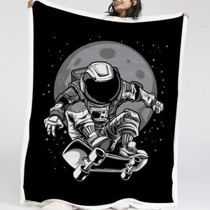 Black & White Astronaut LKSPMA35 Sherpa Fleece Blanket