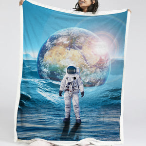Astronaut Standing Out Space LKSPMA46 Sherpa Fleece Blanket