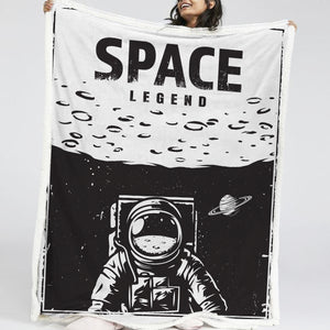 Black & White Astronaut LKSPMA69 Sherpa Fleece Blanket