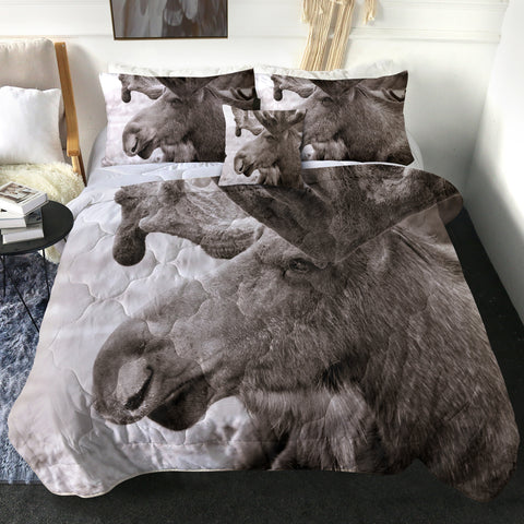 Image of Old Reindeer Head SWBD3743 Comforter Set