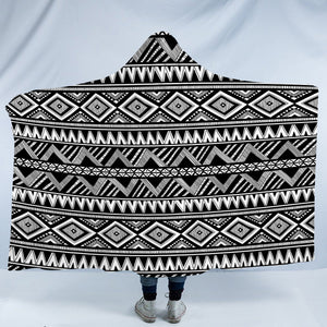 B&W Aztec Pattern SWLM3458 Hooded Blanket