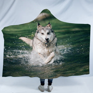 Running White Wolf On River SWLM6136 Hooded Blanket