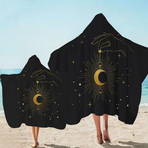 Golden Hand Holding Moon Light SWLS4514 Hooded Towel