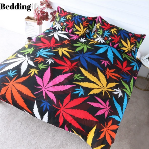 Image of Maple Leaf Comforter Set - Beddingify