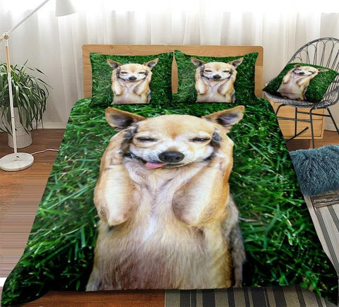 Image of Dog On Grass Comforter Set - Beddingify