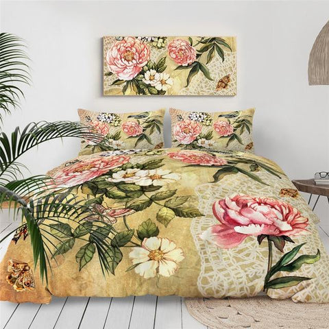 Image of Vintage Pink Flowers Comforter Set - Beddingify